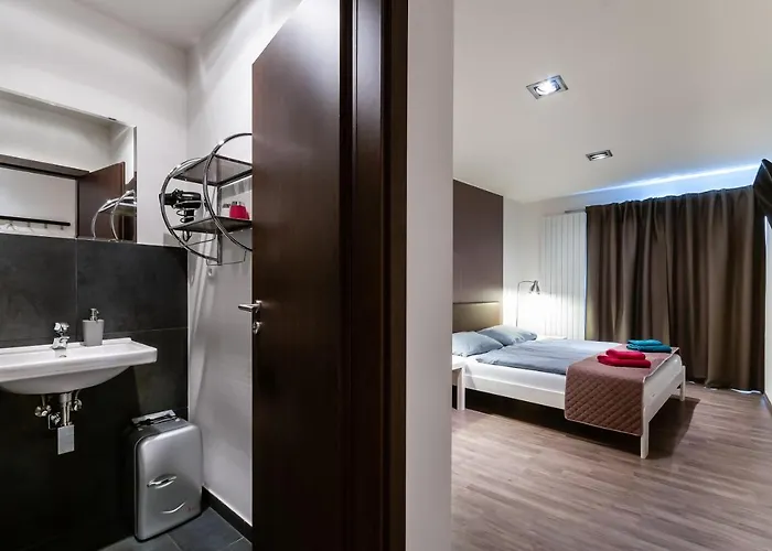 Hotel Vv &